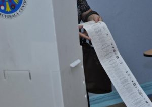 Дорин Киртоакэ и Зинаида Гречаная прошли во второй тур местных выборов