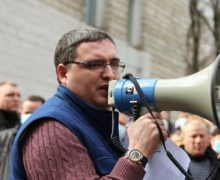 Ренато Усатый тянет резину: лидер «Нашей партии» призвал прийти на митинг 24 апреля с автопокрышками