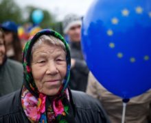 Опрос: почти 60% молдавских граждан предпочли бы жить в ЕС