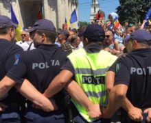 Выходной день: молдавская политика перемещается на улицу