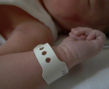 «Вероятность, что ребенок умрет, была более 78%». Как минздрав расследовал смерть новорожденного в Страшенах