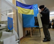Украина обвинила Россию во вмешательстве в выборы президента