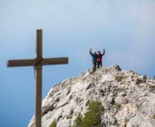 Как Додон покоряет Афон. В одном абзаце и трех фото