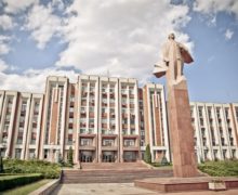 В Приднестровье правящая партия предлагает сократить число депутатов парламента