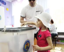 «Выборы могут вновь превратиться в геополитическую битву». Эксперты призвали политиков не раскалывать общество
