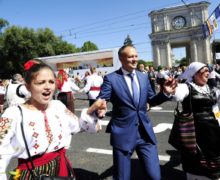 Слезоточивый праздник. Как власти отметили 25-летие независимости Молдовы