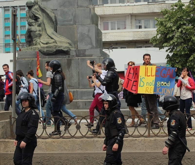 Участники киевского ЛГБТ-марша смогли пройти только полкилометра - altaifish.ru