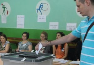 В Молдове прошел второй тур местных выборов
