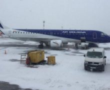 Снегопад нарушил работу аэропорта Кишинева