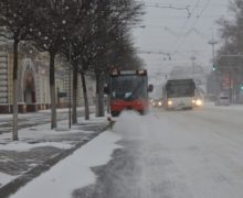 Мэрия Кишинева призвала водителей объезжать семь улиц из-за погодных условий