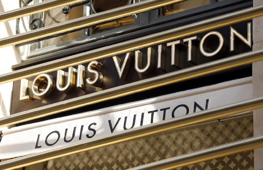 Louis Vuitton и Tommy Hilfiger выиграли 