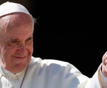 Papa Francisc a eliminat regula secretului pontifical. Abuzurile sexuale ale clericilor vor putea fi făcute publice, în cazul investigațiilor