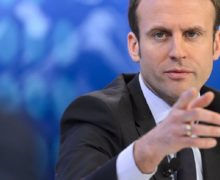Во Франции проходит второй тур президентских выборов. Какая явка к 18:00?
