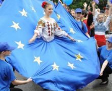Весь Евросоюз — в Кишиневе. Что даст Молдове встреча президентов и лидеров ЕС на ее территории