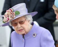 Королева Елизавета II заразилась коронавирусом