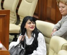 Экс-депутат Алла Долинца проходит обвиняемой по делу о незаконном финансировании ПСРМ