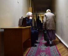 В Молдове сотрудники домов престарелых и интернатов будут получать надбавку к зарплате