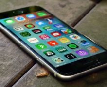 Apple согласилась выплатить до $500 млн владельцам старых iPhone за замедление работы их устройств