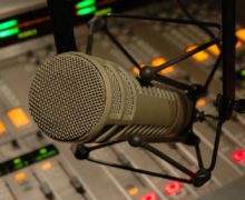 Радиостанция Hit FM опровергла информацию о взломе эфира. Там якобы прозвучала песня с протестов «Шор»