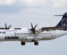 Un avion de pe cursa Chișinău-București ar fi fost lovit de fulger. S-a întors din drum și a aterizat de urgență în România