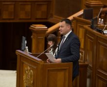 „Dodon reciclează pe bandă rulantă oamenii lui Plahotniuc”. Alaiba, nemulțumit că Zagorodnîi continuă să conducă o agenție publică, deși a fost demis de parlament