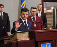 В Киеве состоялась инаугурация президента Украины Владимира Зеленского. В одном видео