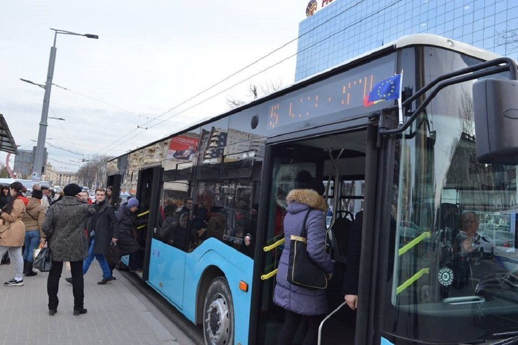 Электронную оплату в общественном транспорте Кишинева обещают больше 10 лет. Как и когда ее полностью внедрят?