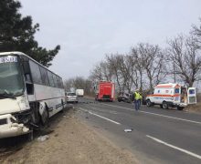 Автомобиль столкнулся с рейсовым автобусом Кишинев — Новые Анены. Есть погибшие