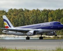 Вылетевший из Москвы в Кишинев самолет Air Moldova вернулся в Домодедово на одном двигателе