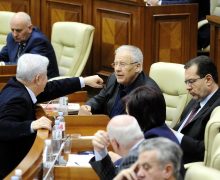В парламенте составили рейтинг депутатов «долгожителей»