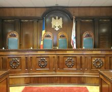 Парламент избрал двух кандидатов на должности судей Конституционного суда