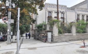 Как в историческом центре Кишинева ремонтируют тротуары. В 7 фото