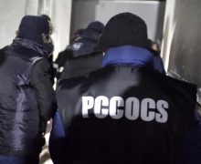 Прокуроры проводят обыск у экс-сотрудника СИБ Кузьмина, который работает в Moldovagaz. Его подозревают в разглашении гостайны