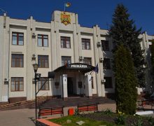 Конфликт семейно-должностных интересов. Как в Молдове мэры трудоустраивают супругов