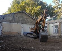 (DOC) Вблизи памятников архитектуры запретят новое строительство. В Молдове впервые за 30 лет обновят закон о памятниках