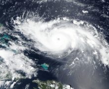 Вблизи США «Дориан» достиг наивысшей категории. Ученые сделали фото из эпицентра урагана