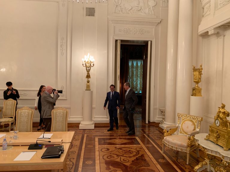лавров, попеску