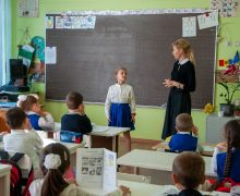 В школах Тараклии введут школьную форму