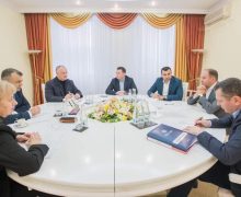 Президент, спикер, премьер, министры и мэр Кишинева собрались в правительстве в субботу. Что они обсуждали шесть часов