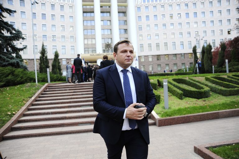 протест, парламент, нэстасе