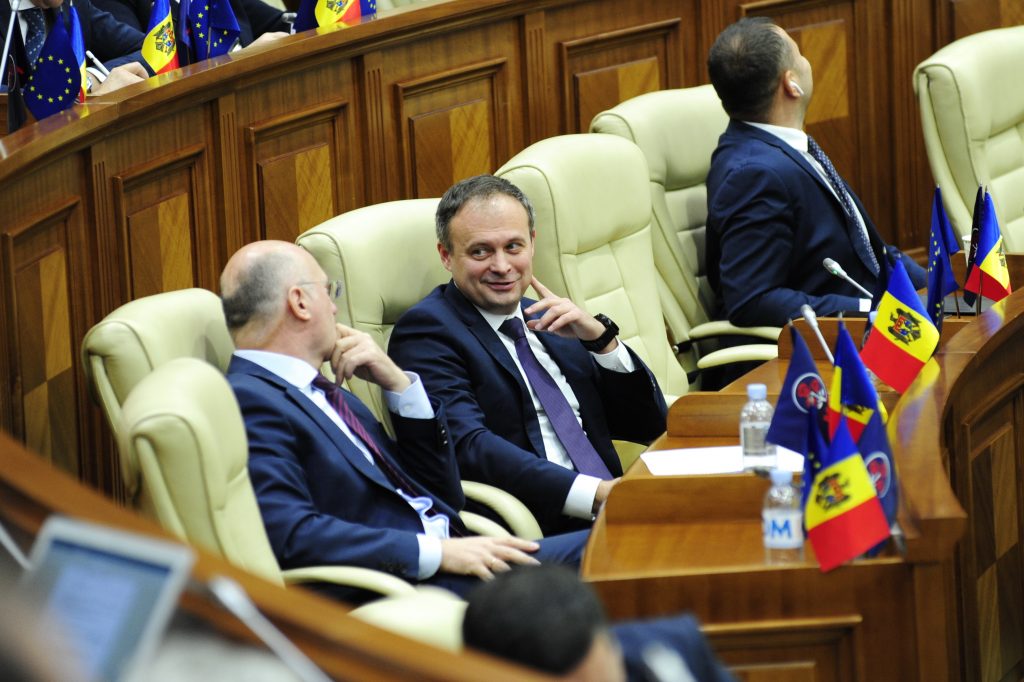 парламент, вотум недоверия, филип, канду