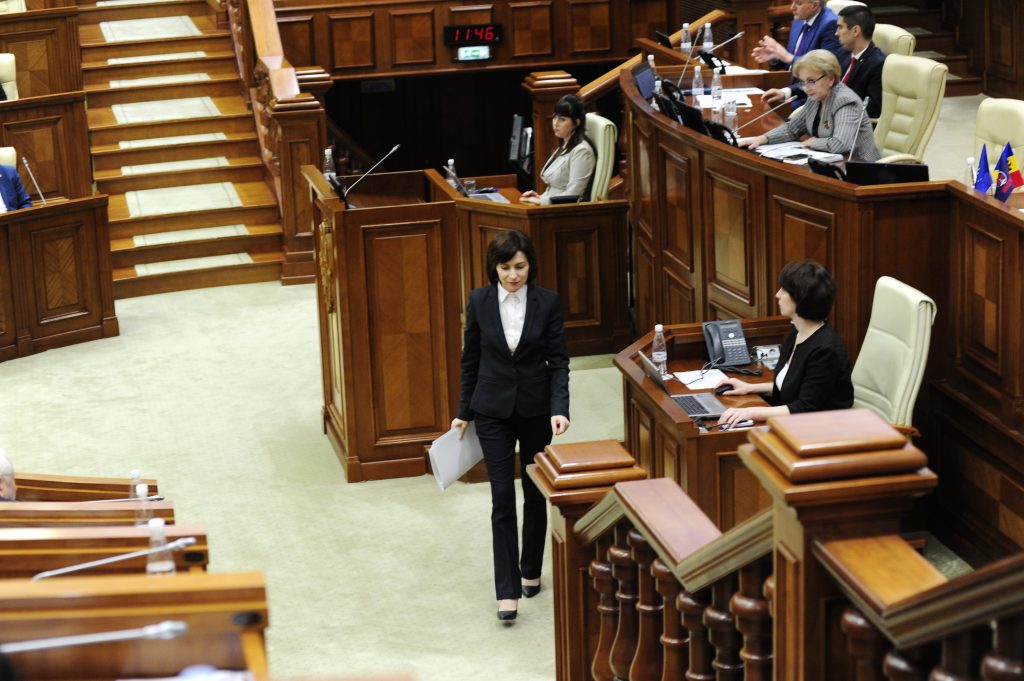 парламент, вотум недоверия, санду