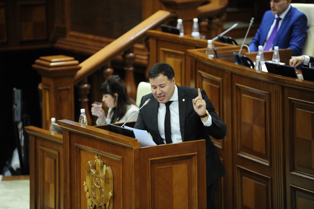 парламент, вотум недоверия, цырдя