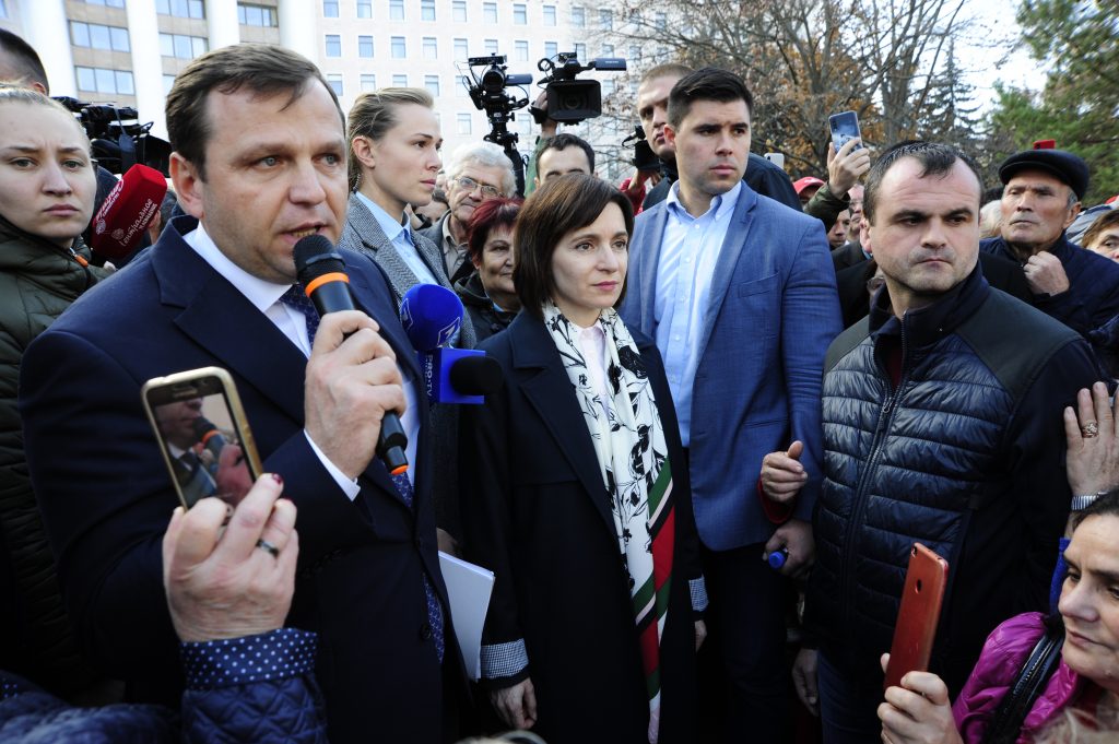 парламент, вотум недоверия, протест, санду, нэстасе