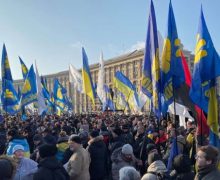 FOTO/VIDEO Manifestație de amploare la Kiev. Circa 8 mii de oameni au ieșit în stradă