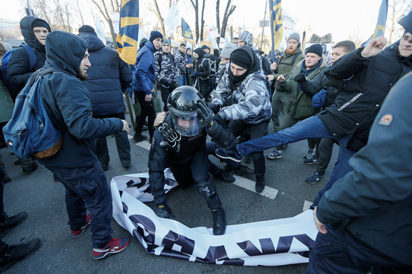 В центре Киева проходят четыре акции протеста. Полиция сообщает о пострадавших
