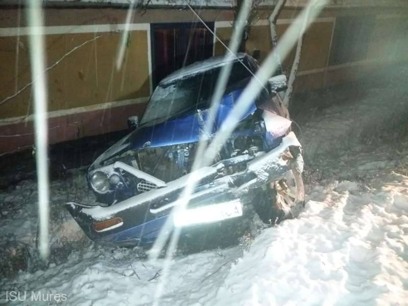 FOTO Ninsoarea a dat peste cap traficul rutier în mai multe județe din România