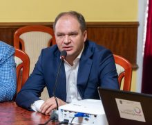 «Ищут ямы 50-летней давности». Мэр Кишинева обвинил мунсоветников в начале предвыборной кампании