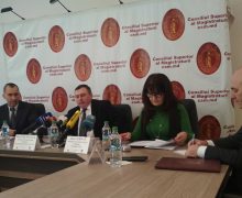 Судей не жалко? 400 молдавских судей созывают на общее собрание, несмотря на коронавирус