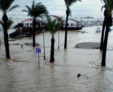 Alertă de călătorie în Portugalia. Cod roșu de ploi, intensificări ale vântului și valuri puternice